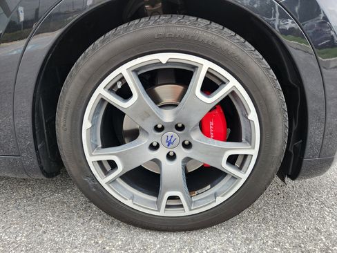 Used 2018 Maserati Levante GranSport AWD/4WD image 7