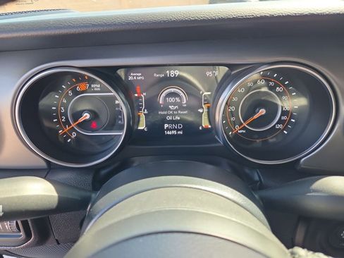 Used 2022 Jeep Wrangler Sport AWD/4WD image 11