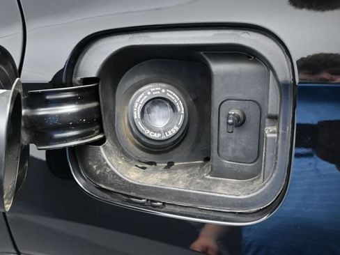 Used 2025 Honda Pilot EX-L image 19