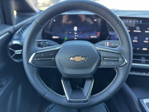 New 2026 Chevrolet Equinox EV LT image 22