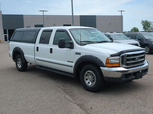 Used 2000 Ford F250 XLT RWD image 2