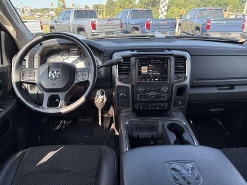 Used 2018 RAM 2500 Big Horn w/ Sport Appearance Group image 15