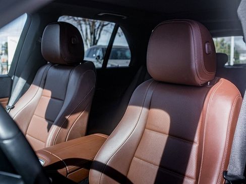 Used 2024 Mercedes-Benz GLE 350 4MATIC image 13