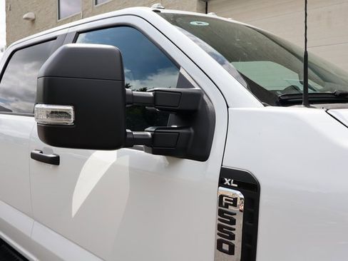 New 2025 Ford F550 4x4 Crew Cab Super Duty w/ XL Chrome Package image 20