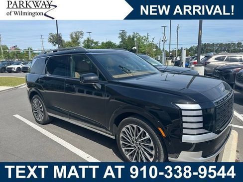 Used 2026 Hyundai Palisade Calligraphy image 1