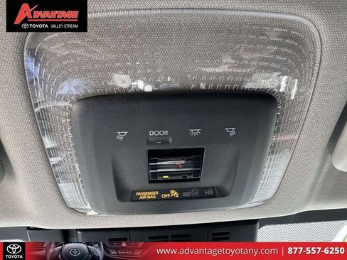 Certified 2025 Toyota Prius Plug-In Hybrid FWD image 37