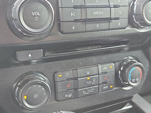 Certified 2017 Ford F150 XLT w/ Equipment Group 302A Luxury image 20