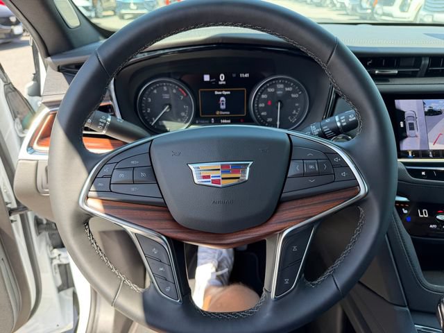 New 2026 Cadillac XT5 Premium Luxury w/ Driver Assist Package FWD image 18