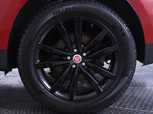 Used 2020 Jaguar F-PACE Prestige image 12