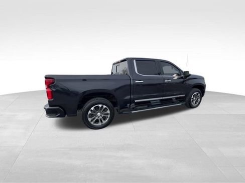 Certified 2022 Chevrolet Silverado 1500 High Country AWD/4WD image 10