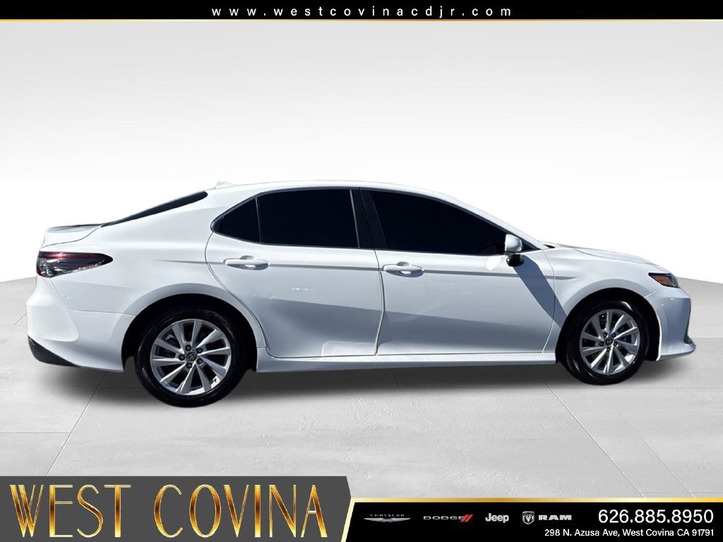 Used 2024 Toyota Camry LE w/ Convenience Package FWD image 12