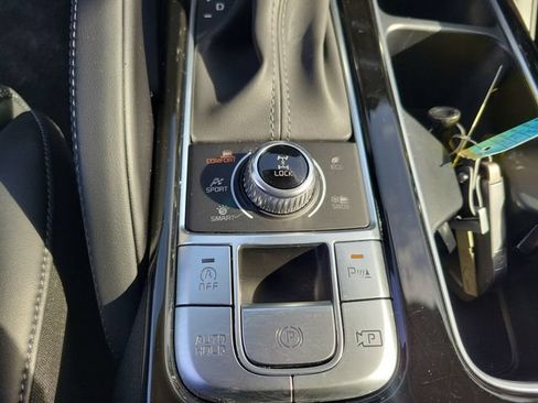 Used 2025 Kia Telluride SX Prestige AWD/4WD image 38