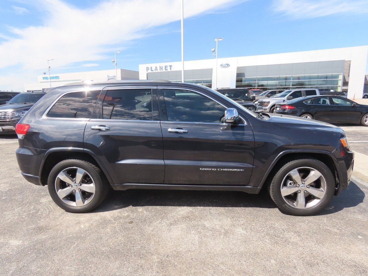Used 2015 Jeep Grand Cherokee Overland RWD image 10
