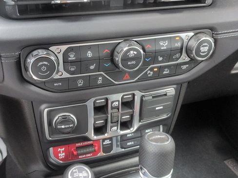 New 2026 Jeep Gladiator Mojave AWD/4WD image 24