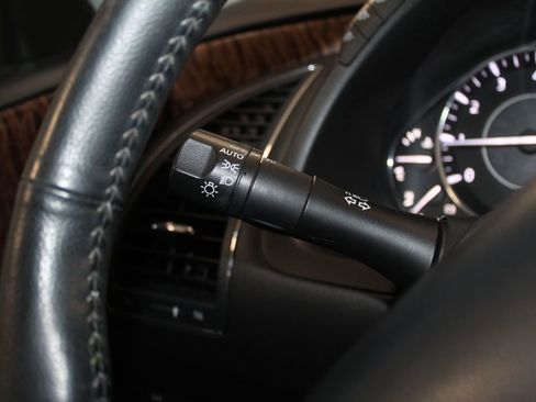 Used 2018 Nissan Armada Platinum w/ Cargo Package image 41