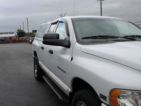 Used 2004 Dodge Ram 1500 Truck SLT w/ Sport Appearance Group AWD/4WD image 9