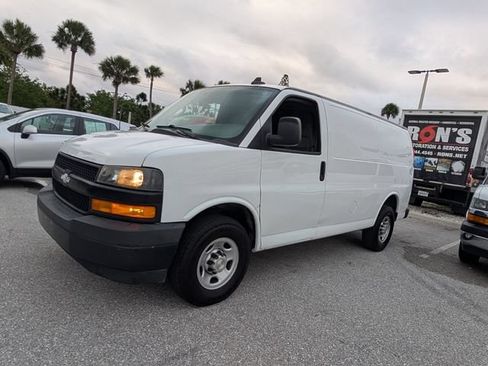 Used 2021 Chevrolet Express 2500 w/ Communications Package RWD image 3