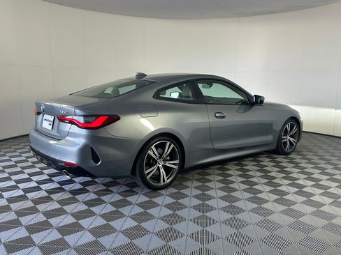 Used 2023 BMW 430i Coupe w/ Premium Package image 7