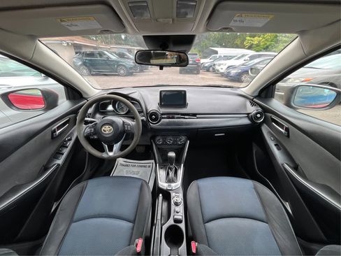 Used 2017 Toyota Yaris iA image 26