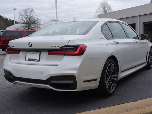 Used 2020 BMW 750i xDrive image 7