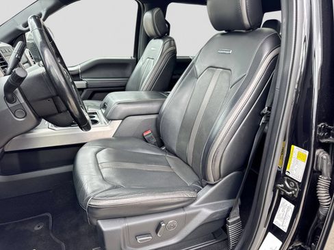 Certified 2019 Ford F450 Platinum w/ Platinum Ultimate Package AWD/4WD image 20