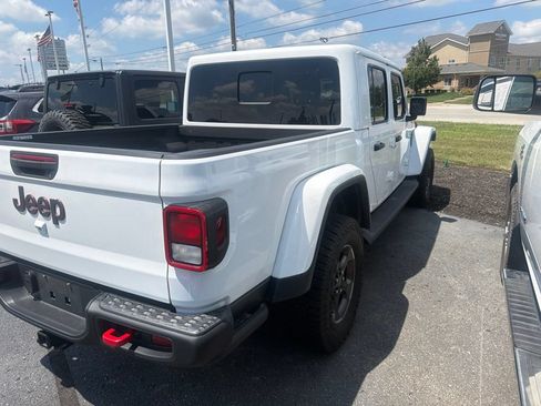 Used 2022 Jeep Gladiator Rubicon w/ Cold Weather Group AWD/4WD image 4