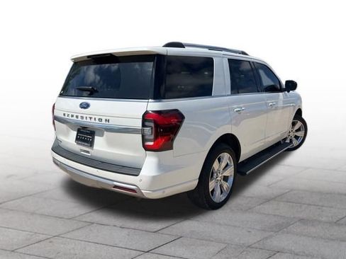 Used 2024 Ford Expedition Platinum AWD/4WD image 6