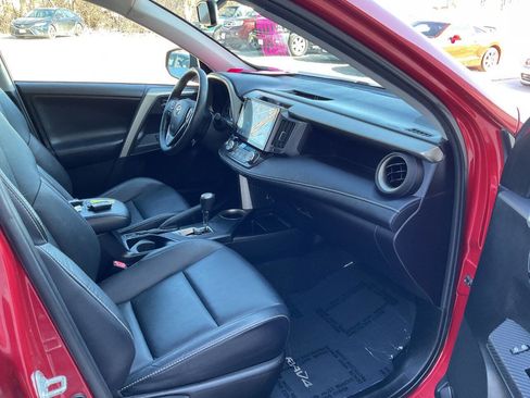 Used 2014 Toyota RAV4 Limited image 42