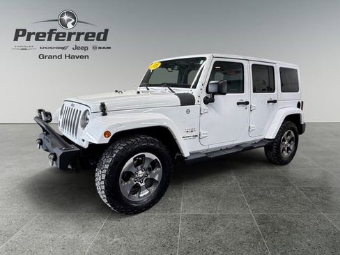 Used 2018 Jeep Wrangler Unlimited Sahara image 10