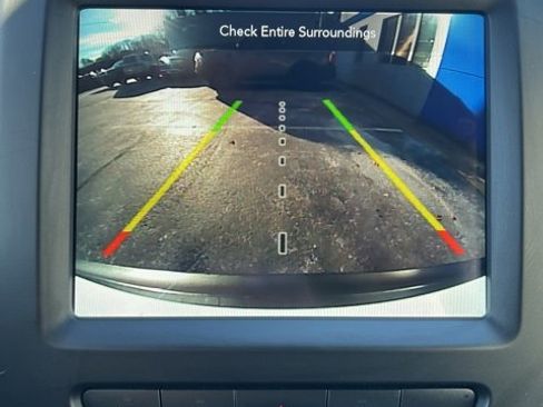 Used 2023 Jeep Cherokee Altitude Lux image 32