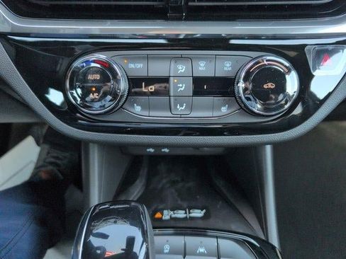 New 2026 Buick Envista Sport Touring w/ Convenience I Package FWD image 18