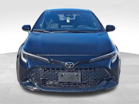 Used 2024 Toyota Corolla SE w/ SE Package image 2