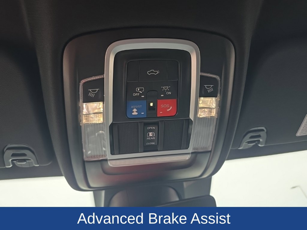 Used 2023 RAM 1500 Laramie AWD/4WD image 21
