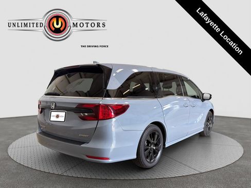 Used 2023 Honda Odyssey Sport image 4