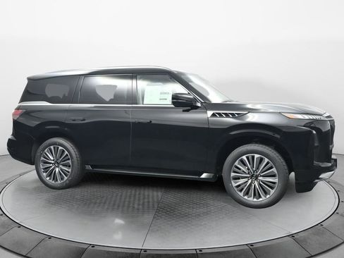 New 2026 INFINITI QX80 Luxe image 8