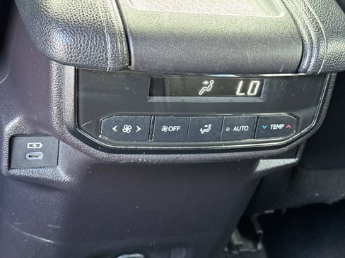 Used 2025 Toyota Grand Highlander AWD image 46