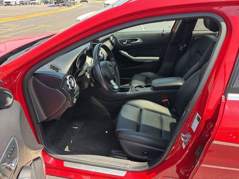 Used 2019 Mercedes-Benz GLA 250 4MATIC image 7