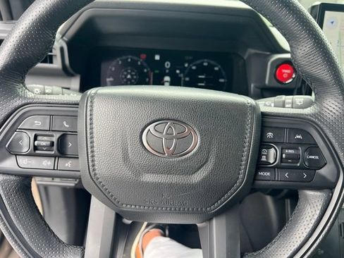 Used 2025 Toyota 4Runner TRD Pro AWD/4WD image 12