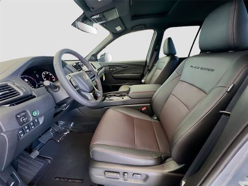 New 2026 Honda Ridgeline Black Edition image 5