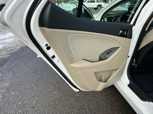 Used 2013 Kia Optima LX w/ Convenience Pkg image 13