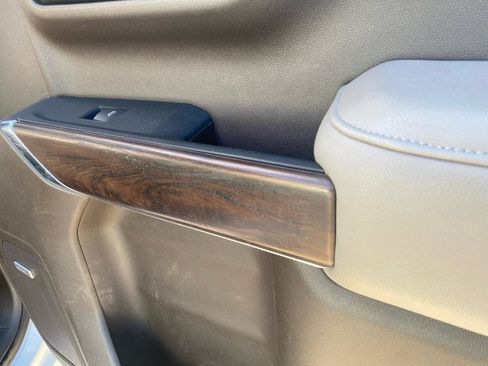 Used 2022 GMC Sierra 1500 SLT w/ SLT Premium Plus Package image 34