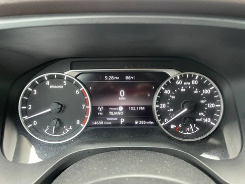 Used 2022 Nissan Rogue SV w/ SV Premium Package FWD image 7
