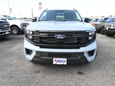 New 2027 Ford Expedition Max Active RWD image 10
