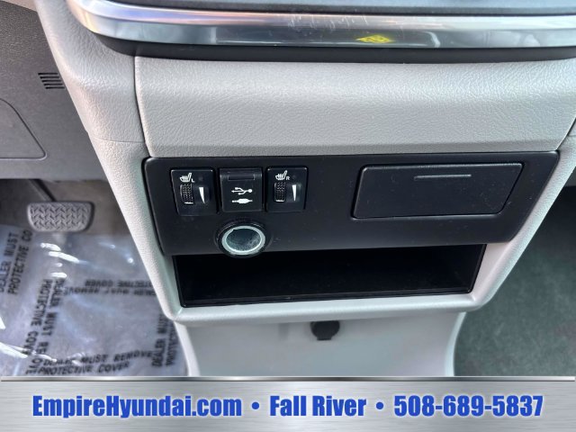 Used 2018 Toyota Sienna XLE w/ XLE Navigation Package AWD/4WD image 25