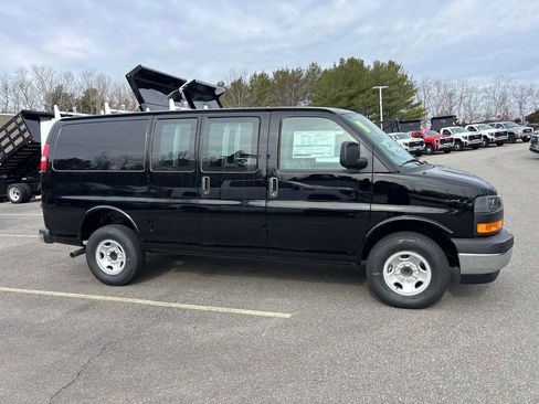 New 2026 GMC Savana 2500 w/ Driver Convenience Package image 2