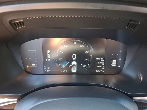 Used 2019 Volvo XC60 T6 Momentum w/ Premium Package image 21