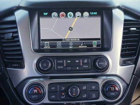 Used 2018 Chevrolet Suburban Premier image 30