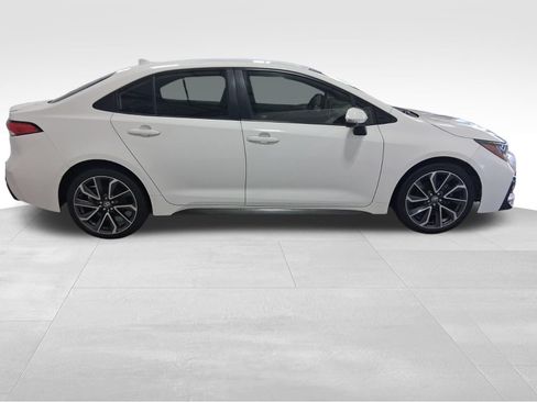 Used 2020 Toyota Corolla SE FWD image 4