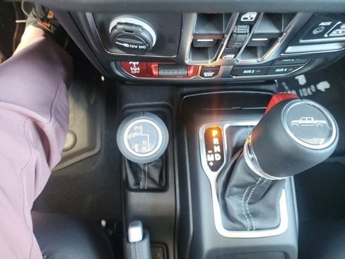 New 2026 Jeep Gladiator Rubicon image 9