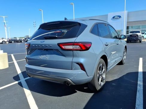 Used 2024 Ford Escape ST-Line w/ Tech Pack #1 FWD image 11